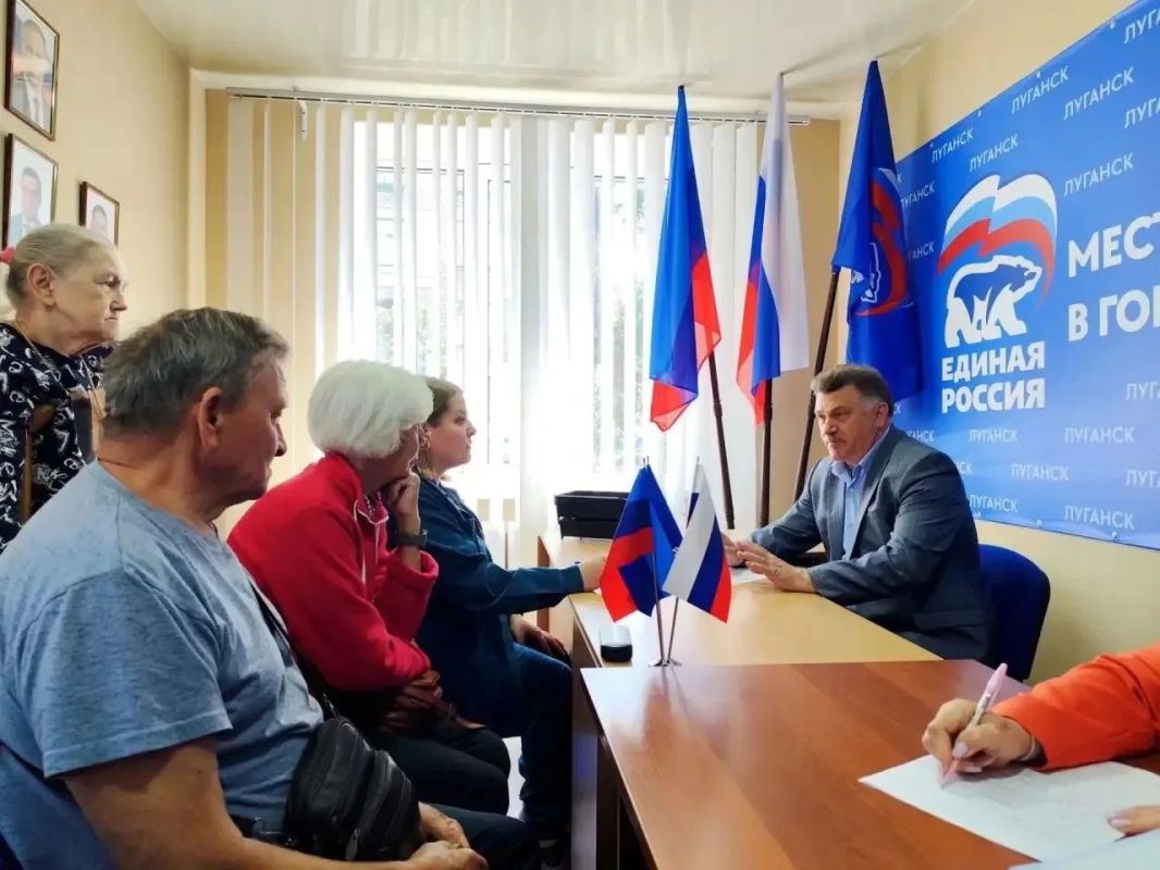 Депутат Юрий Филиппов провел прием в местной общественной приемной Депутат Юрий Филиппов провел прием в местной общественной приемной