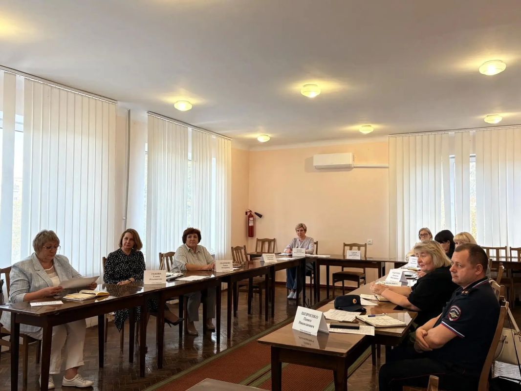 Интересы детей в приоритете: итоги очередного заседания комиссии Интересы детей в приоритете: итоги очередного заседания комиссии