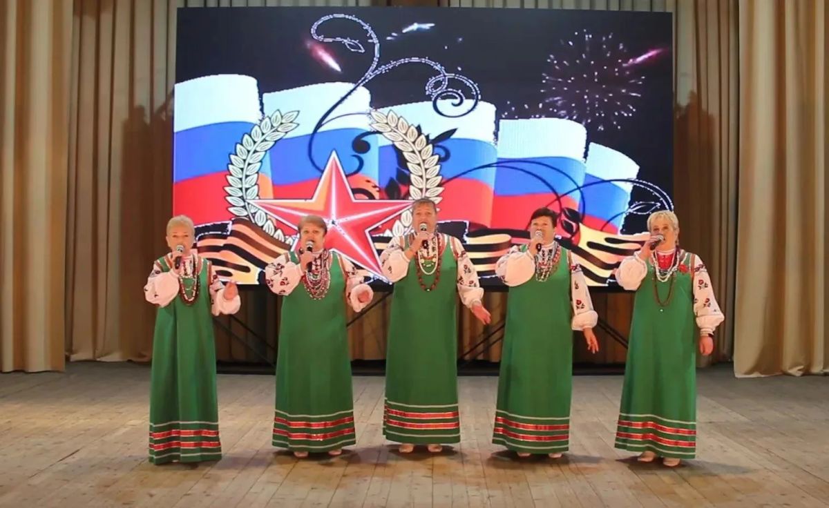 ПОЗДРАВЛЯЕМ С ПОБЕДОЙ!. С радостью сообщаем: Народный вокальный ансамбль «Калина» Кировского городского Дворца культуры (г.Кировск, Луганская Народная Республика) покорил жюри II Международного вокального конкурса «Вокальная... ПОЗДРАВЛЯЕМ С ПОБЕДОЙ!. С радостью сообщаем: Народный вокальный ансамбль «Калина» Кировского городского Дворца культуры (г.Кировск, Луганская Народная Республика) покорил жюри II Международного вокального конкурса «Вокальная...