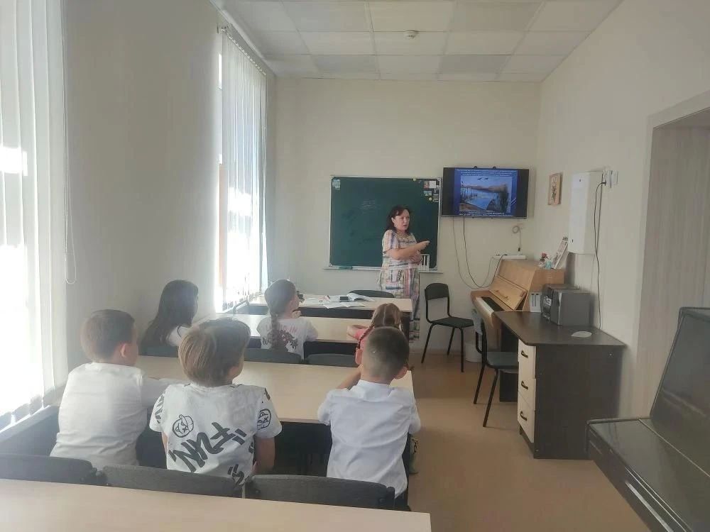 Творческие встречи объединили перевальчан и оренбуржцев Творческие встречи объединили перевальчан и оренбуржцев