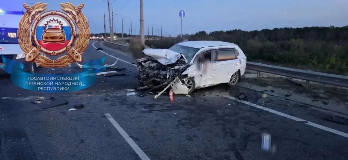 Полицейские устанавливают обстоятельства трёх ДТП в Краснодонском округе Полицейские устанавливают обстоятельства трёх ДТП в Краснодонском округе