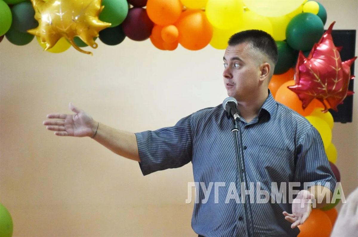 В Луганске провели мероприятие ко Дню языков народов России В Луганске провели мероприятие ко Дню языков народов России