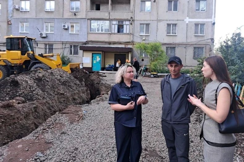 По Народной программе в Свердловске началось благоустройство микрорайона «Центральный По Народной программе в Свердловске началось благоустройство микрорайона «Центральный