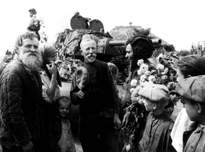 ЭТО БЫЛО 83 ГОДА НАЗАД. 7 сентября 1943 года началась освободительная операция в городе Донецк, в то время называвшемся Сталино, силами Красной Армии ЭТО БЫЛО 83 ГОДА НАЗАД. 7 сентября 1943 года началась освободительная операция в городе Донецк, в то время называвшемся Сталино, силами Красной Армии
