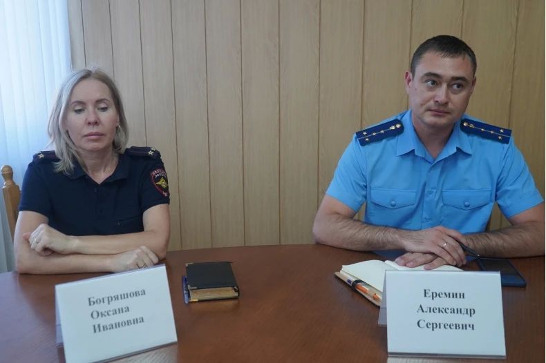 Проведено заседание Комиссии по делам несовершеннолетних и защите их прав Проведено заседание Комиссии по делам несовершеннолетних и защите их прав