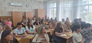 В Лутугинской средней школе №1 состоялось общешкольное родительское собрание: новые правила, цифровизация и безопасность