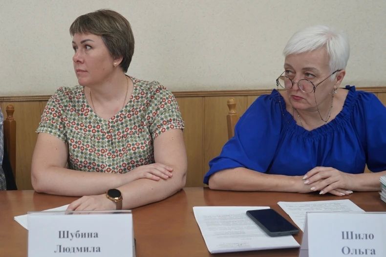 Проведено заседание Комиссии по делам несовершеннолетних и защите их прав Проведено заседание Комиссии по делам несовершеннолетних и защите их прав