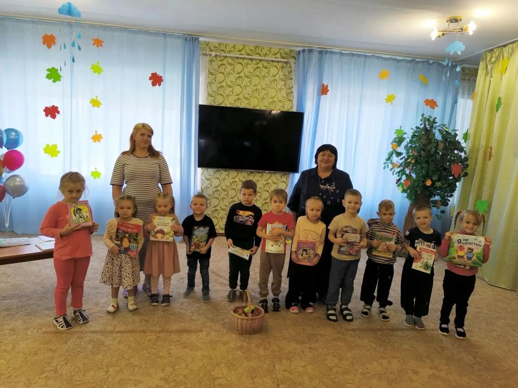 Международный день грамотности — это праздник, который напоминает о важности умения читать, писать и говорить на родном языке для развития человека и общества Международный день грамотности — это праздник, который напоминает о важности умения читать, писать и говорить на родном языке для развития человека и общества