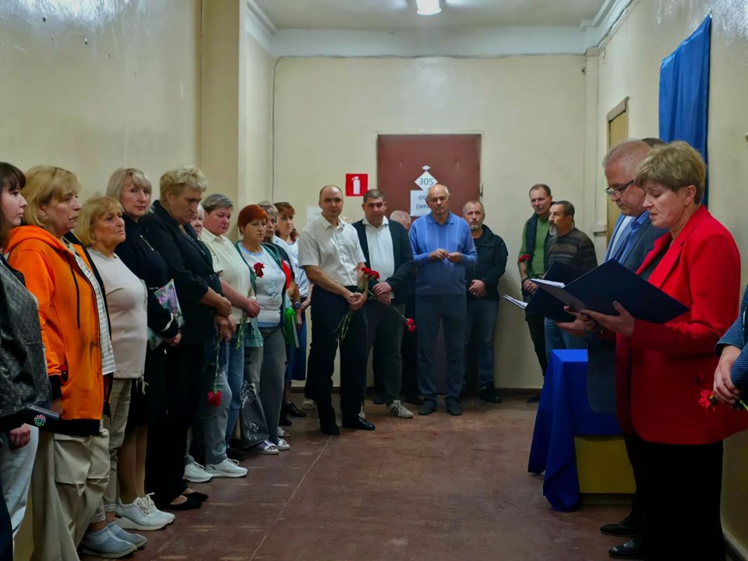 Константин Бутримов: Между датами – целая жизнь, отданная за нас: на «ЛУГАМАШе» навечно вписали имена Героев в историю предприятия Константин Бутримов: Между датами – целая жизнь, отданная за нас: на «ЛУГАМАШе» навечно вписали имена Героев в историю предприятия