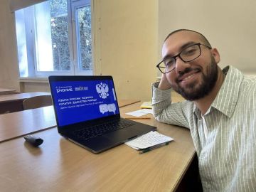 В День языков народов России лекция Общества «Знание» собрала старшеклассников со всех школ республики