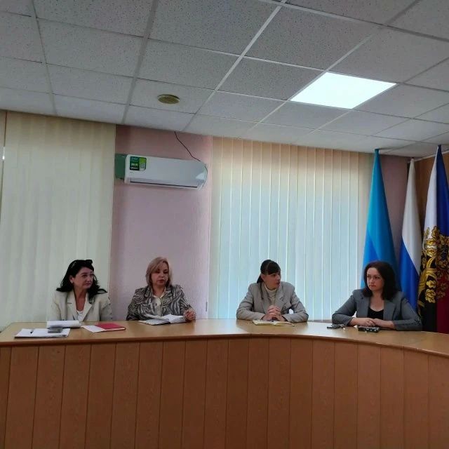 В Ровеньках обсудили трудоустройство и поддержку участников СВО В Ровеньках обсудили трудоустройство и поддержку участников СВО