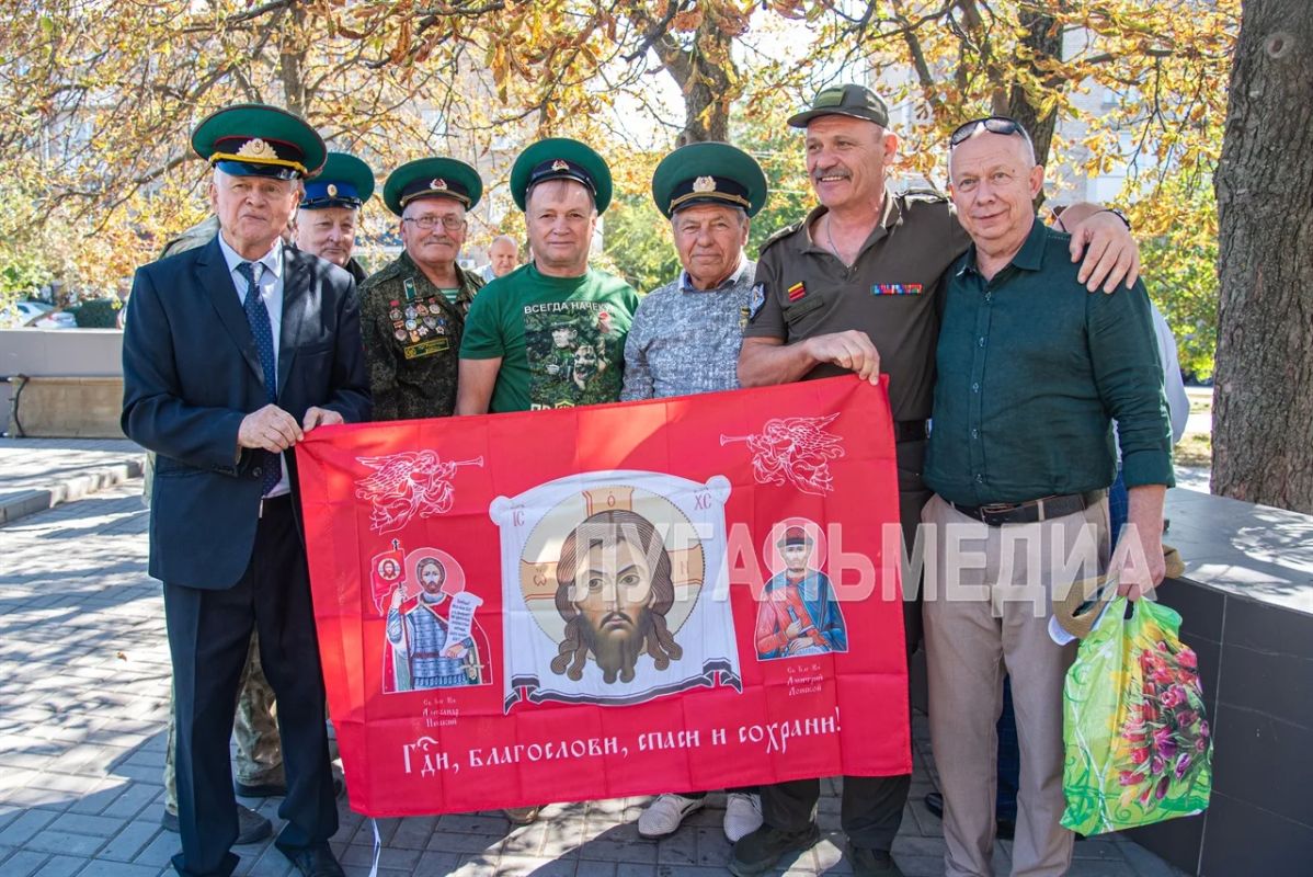 В сквере Пограничников прошло традиционное физкультурное мероприятие «Будь готов к защите рубежей Родины», посвященное 231-й годовщине со дня основания города Луганска В сквере Пограничников прошло традиционное физкультурное мероприятие «Будь готов к защите рубежей Родины», посвященное 231-й годовщине со дня основания города Луганска
