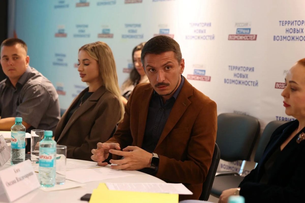 Социальным комитетом НС ЛНР разработаны предложения по популяризации семейных ценностей Социальным комитетом НС ЛНР разработаны предложения по популяризации семейных ценностей