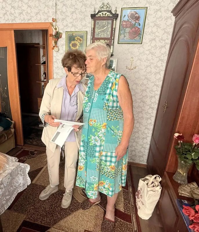 В городе Рубежное чествовали долгожительницу Валентину Семиволос, которой исполнилось 83 года В городе Рубежное чествовали долгожительницу Валентину Семиволос, которой исполнилось 83 года