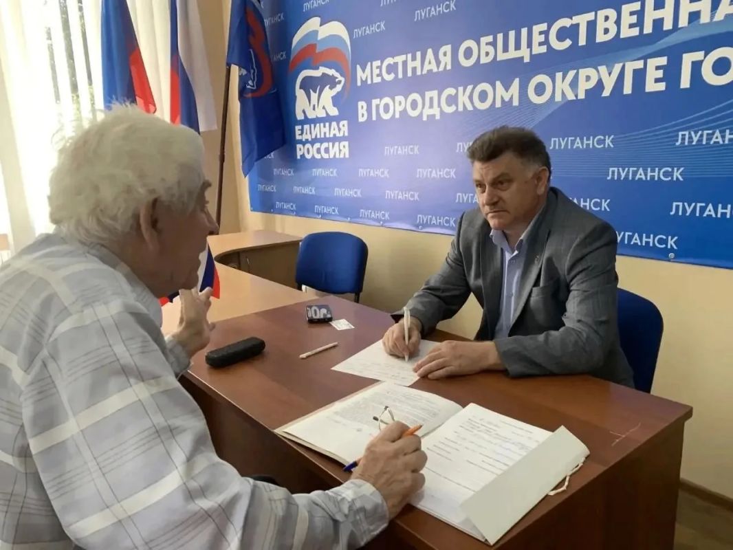 Депутат Юрий Филиппов провел прием в местной общественной приемной Депутат Юрий Филиппов провел прием в местной общественной приемной