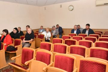 Депутаты фракции партии «Единая Россия» рассмотрели повестку 50-го заседания Совета депутатов