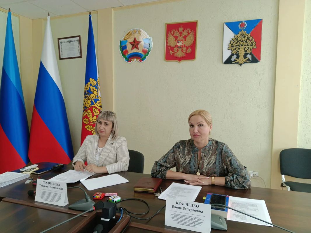 В Ровеньках состоялось очередное заседание городской комиссии В Ровеньках состоялось очередное заседание городской комиссии