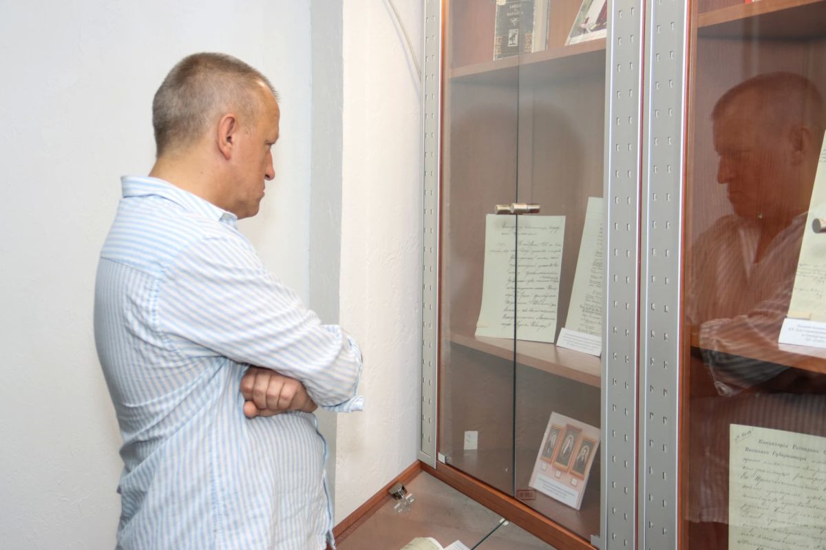 Собирая слова, собирал Россию Собирая слова, собирал Россию