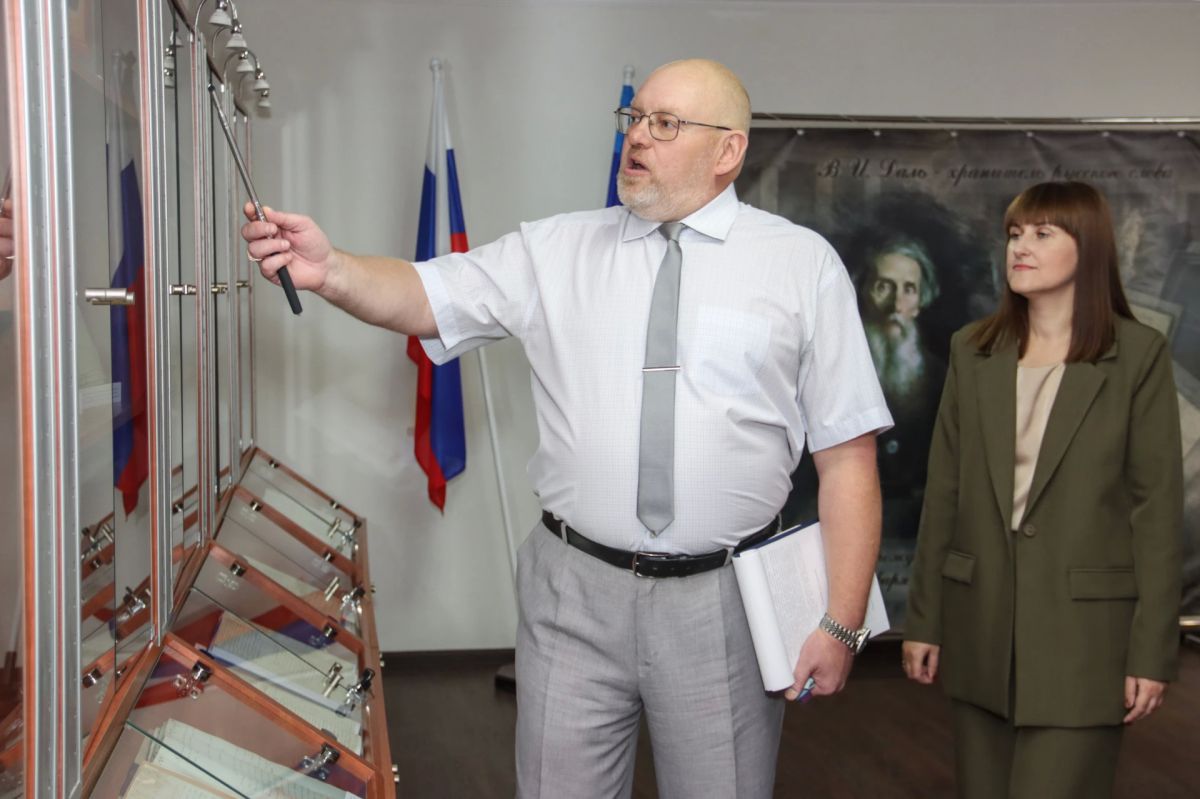 Собирая слова, собирал Россию Собирая слова, собирал Россию