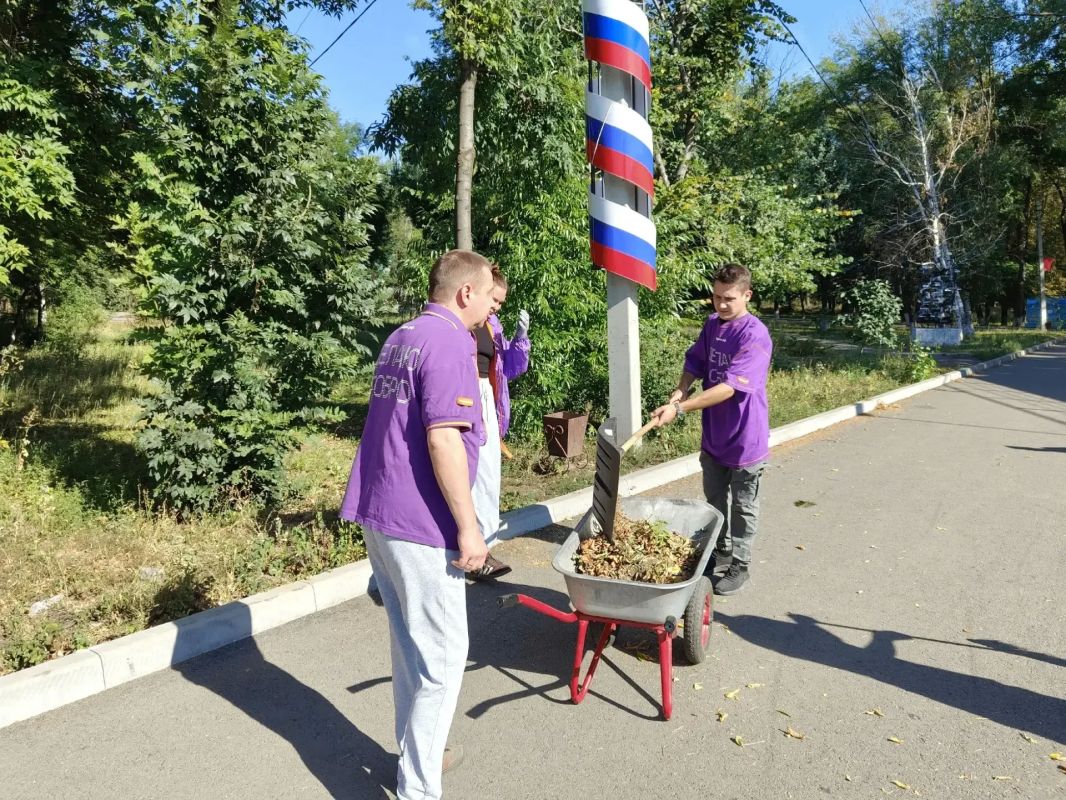 Чистый город начинается с нас: студенты РТЭК присоединились к акции «Сохраним лес» Чистый город начинается с нас: студенты РТЭК присоединились к акции «Сохраним лес»