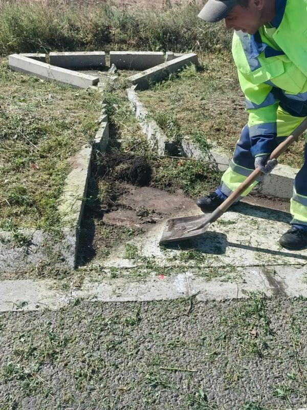 Специалисты подрядной организации, ответственной за содержание региональных направлений, приступили к плановым работам на трассе Волнухино — Первозвановка — Краснодон Специалисты подрядной организации, ответственной за содержание региональных направлений, приступили к плановым работам на трассе Волнухино — Первозвановка — Краснодон
