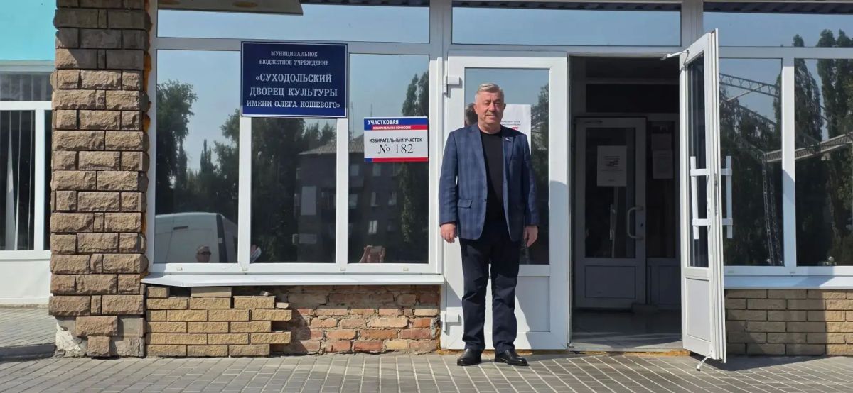 Виктор Водолацкий: Сегодня субботний день выдался таким же насыщенным как и вся неделя Виктор Водолацкий: Сегодня субботний день выдался таким же насыщенным как и вся неделя