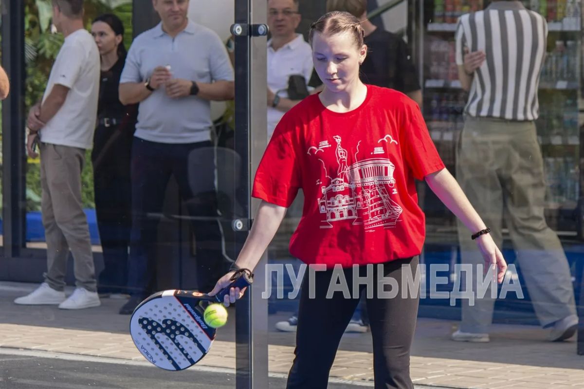 В Луганске стартовали соревнования по падел-спорту, приуроченные к празднованию 231-й годовщины образования Луганска В Луганске стартовали соревнования по падел-спорту, приуроченные к празднованию 231-й годовщины образования Луганска