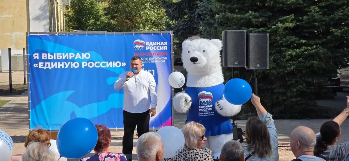 Виктор Водолацкий: Сегодня субботний день выдался таким же насыщенным как и вся неделя Виктор Водолацкий: Сегодня субботний день выдался таким же насыщенным как и вся неделя