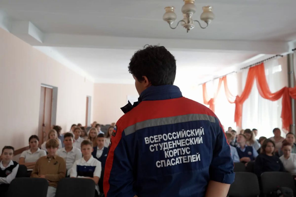 «Начеку!» снова в деле: школьники вспомнили правила безопасности «Начеку!» снова в деле: школьники вспомнили правила безопасности