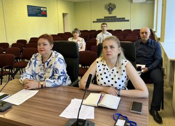 10 сентября 2026 руководитель УФК по Луганской Народной Республике Светлана Васильевна Бородина совместно с заместителями руководителя и начальниками профильных отделов приняли участие в совещании Федерального казначейства...
