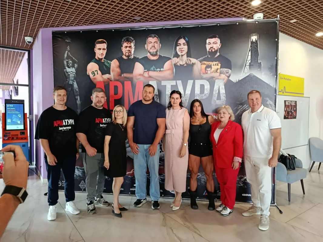 Вот и отгремели три праздничных дня, посвящённых годовщине основания Луганска Вот и отгремели три праздничных дня, посвящённых годовщине основания Луганска