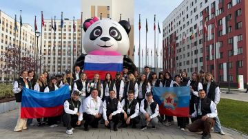 39 представителей ЛНР участвуют в Международном фестивале молодежи в Екатеринбурге