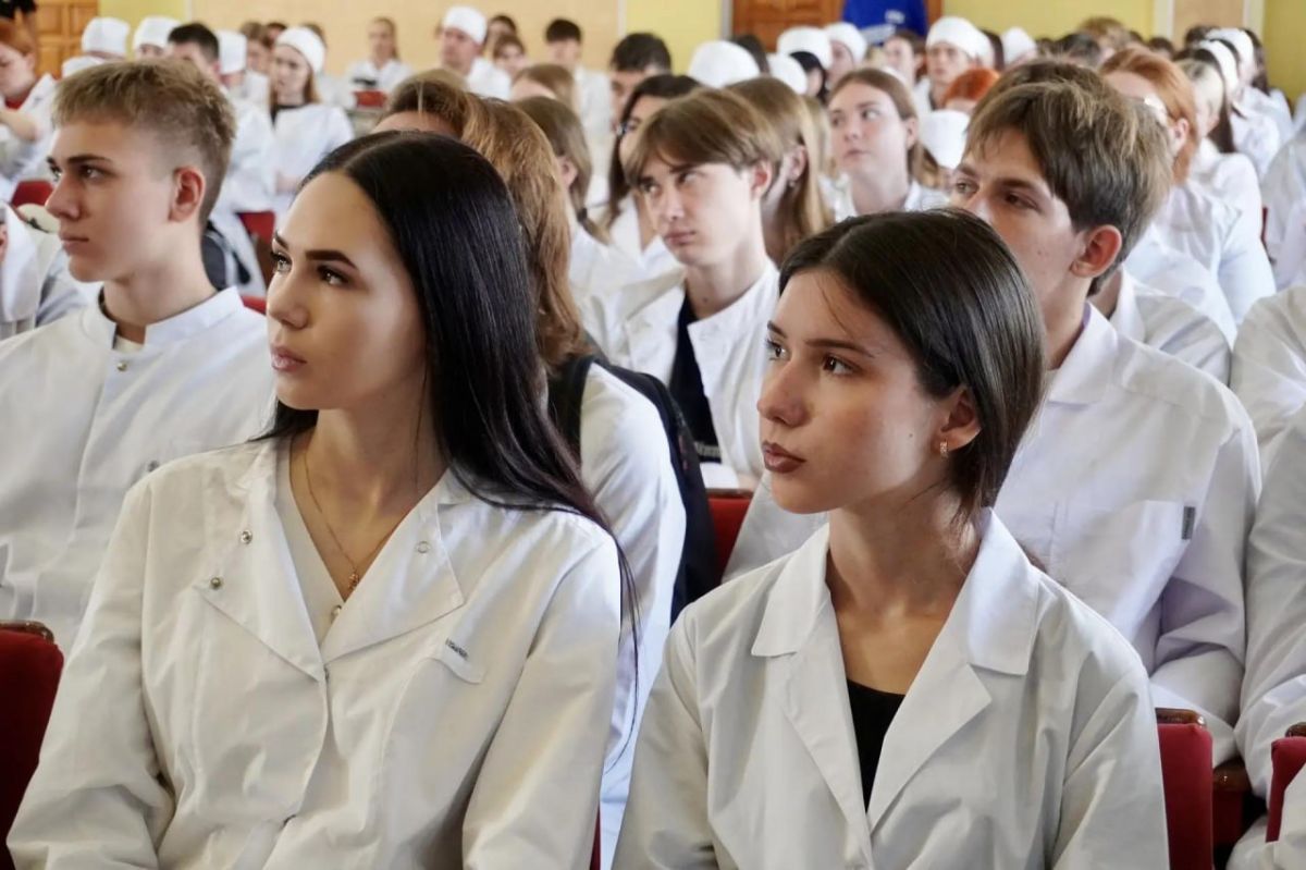 ЛГМУ, знакомимся ближе?. Продолжаем нашу сентябрьскую серию встреч в вузах Республики ЛГМУ, знакомимся ближе?. Продолжаем нашу сентябрьскую серию встреч в вузах Республики