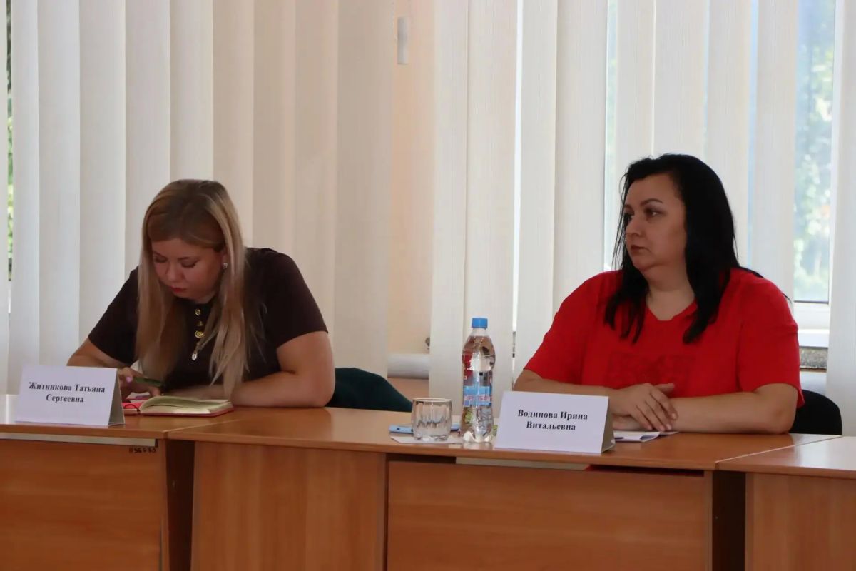В Лутугинском муниципальном округе состоялось очередное заседание Районной комиссии по делам несовершеннолетних и защите их прав муниципального образования Лутугинский муниципальный округ Луганской Народной Республики В Лутугинском муниципальном округе состоялось очередное заседание Районной комиссии по делам несовершеннолетних и защите их прав муниципального образования Лутугинский муниципальный округ Луганской Народной Республики