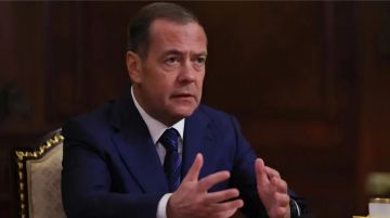 Игорь Рябушкин: В беседе с газетой «Ведомости» Дмитрий Медведев обозначил ключевые приоритеты развития страны и роль правящей партии