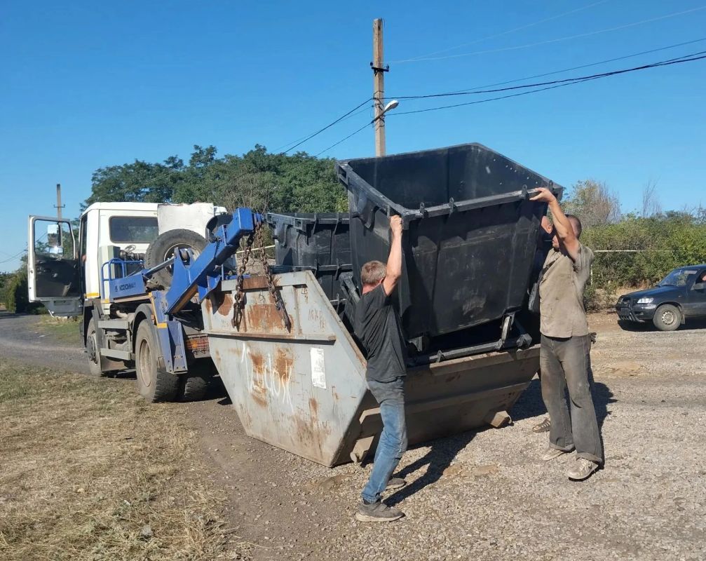 В селе Орехово установлены новые контейнеры для ТКО В селе Орехово установлены новые контейнеры для ТКО