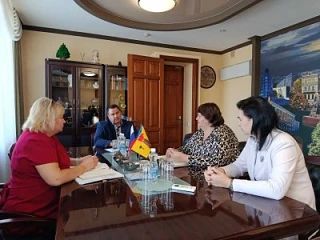 Глава города провела рабочее совещание с руководителем МУП «Луганскгорсвет» Глава города провела рабочее совещание с руководителем МУП «Луганскгорсвет»