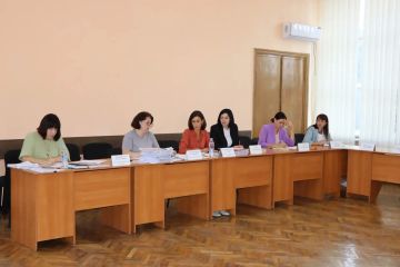 В Лутугинском муниципальном округе состоялось очередное заседание Районной комиссии по делам несовершеннолетних и защите их прав муниципального образования Лутугинский муниципальный округ Луганской Народной Республики