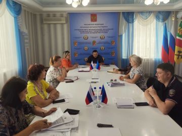 Состоялось очередное заседание городской комиссии по делам несовершеннолетних и защите их прав при администрации городского округа муниципальное образование городской округ город Первомайск Луганской Народной Республики под...