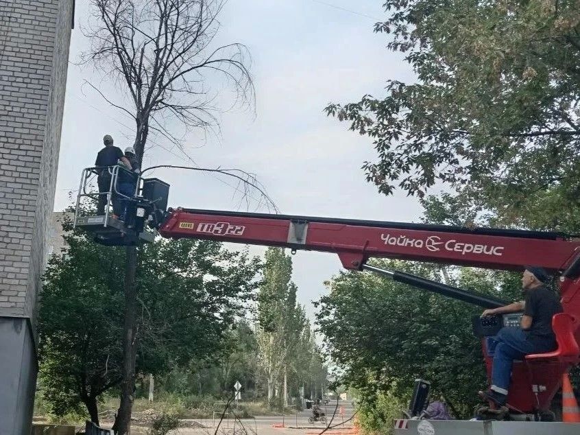 Коммунальными службами проведены работы на территории города Коммунальными службами проведены работы на территории города
