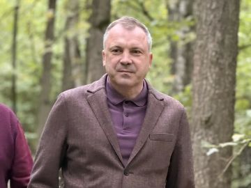 Евгений Попов: В Кунцево на улице Маршала Тимошенко продолжается обустройство площадки для выгула и дрессировки собак