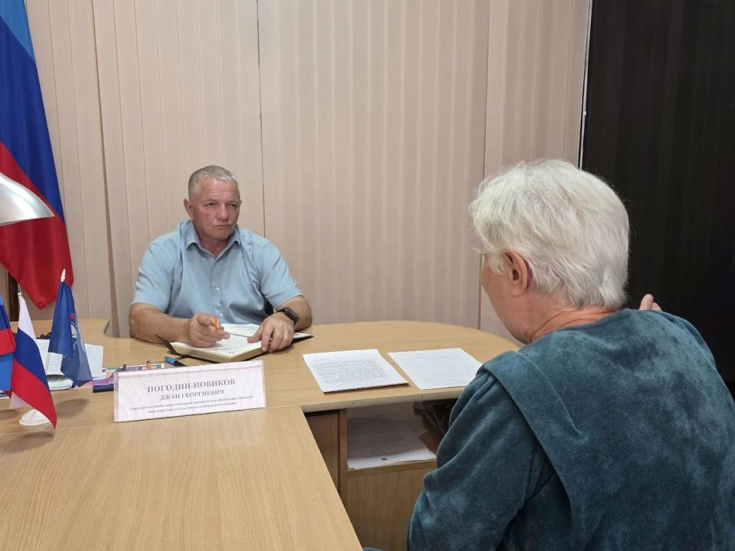 Сегодня провел плановый прием граждан в здании Администрации городского округа