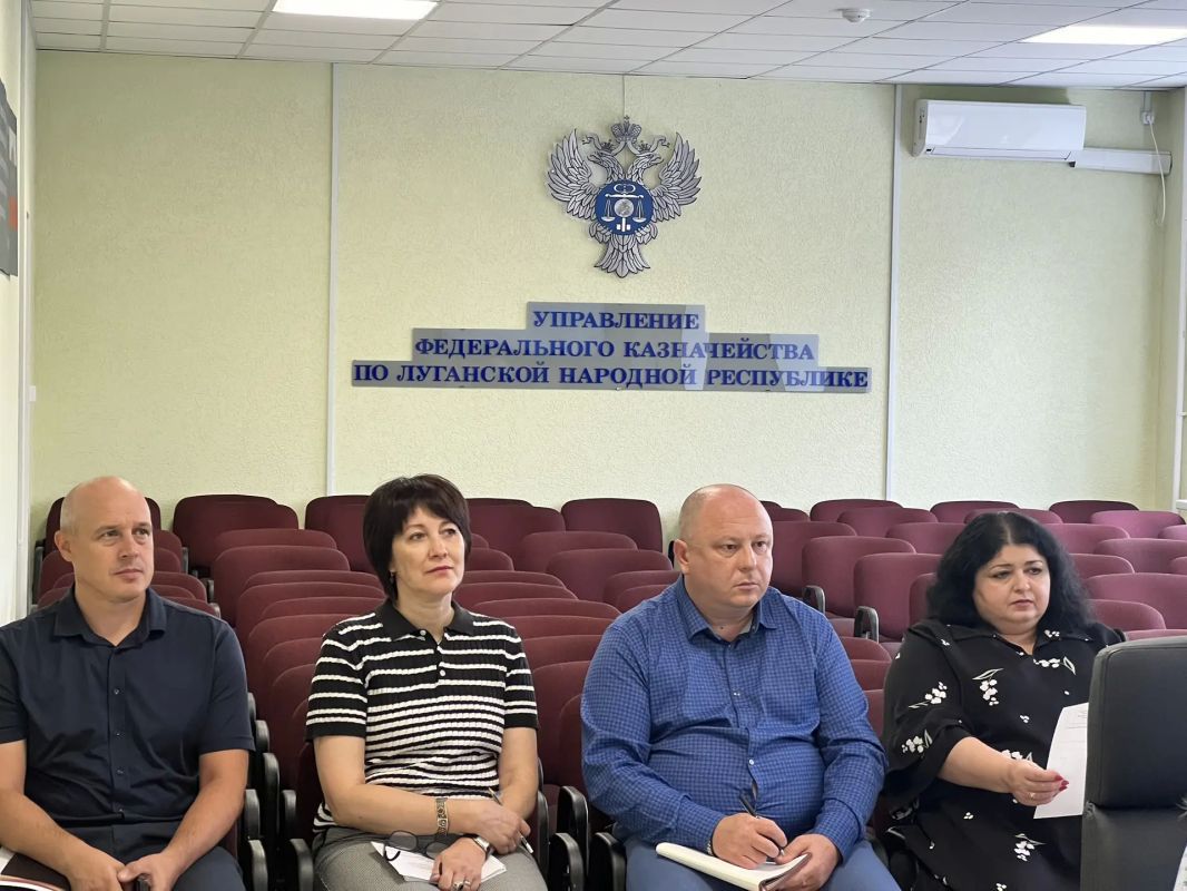 15 сентября 2026 года в стенах УФК по Луганской Народной Республике состоялось очередное заседание Коллегии под председательством руководителя Управления Светланы Васильевны Бородиной 15 сентября 2026 года в стенах УФК по Луганской Народной Республике состоялось очередное заседание Коллегии под председательством руководителя Управления Светланы Васильевны Бородиной