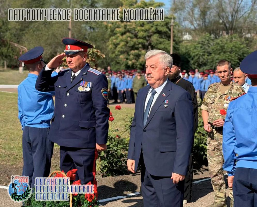 1 сентября в Луганском кадетском корпусе имени маршала авиации Александра Ефимова прошла торжественная линейка, посвящённая началу учебного года