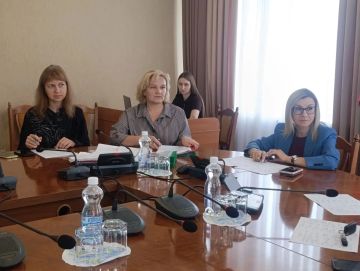 Штрафы за автомобили не на ходу возле дома и складирования товара возле торговой точки - итоги работы админкомиссии