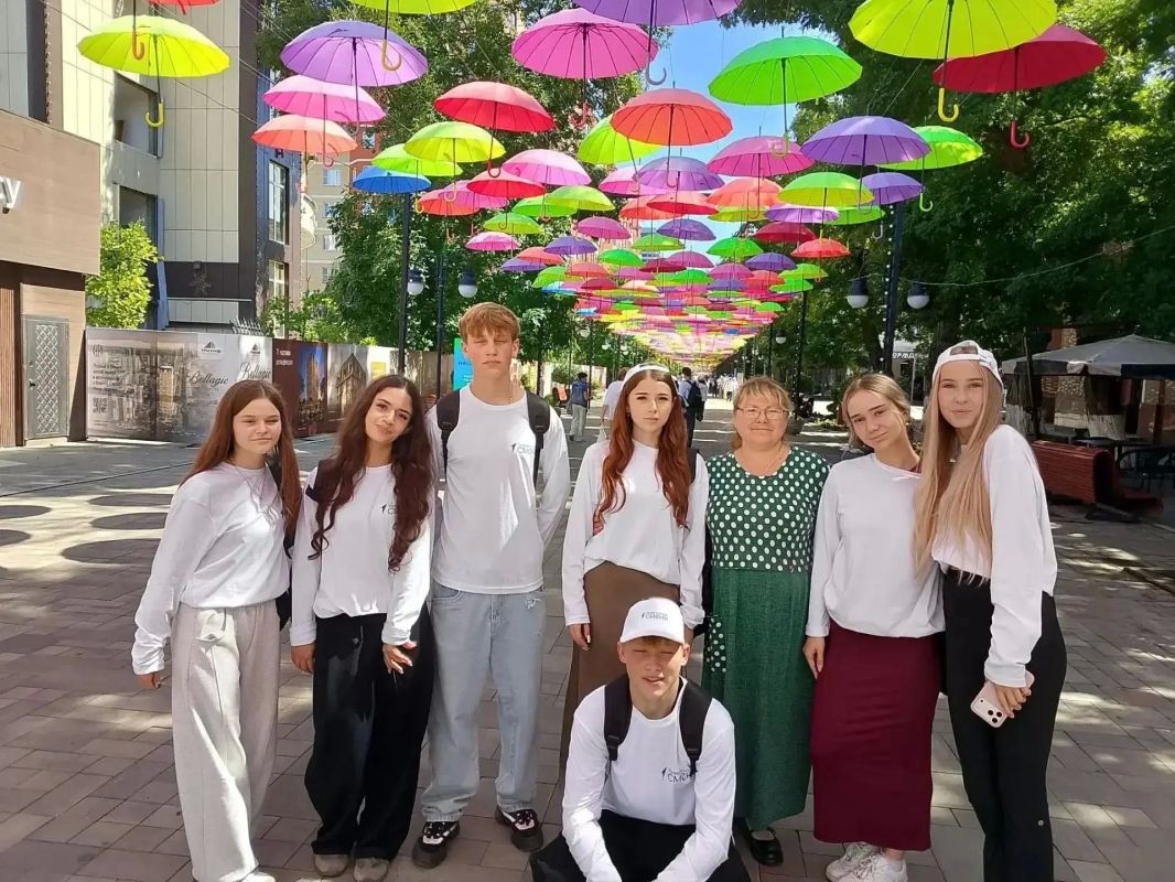 Краснолучские школьники посетили Чеченскую Республику в рамках проекта «Университетские смены» Краснолучские школьники посетили Чеченскую Республику в рамках проекта «Университетские смены»