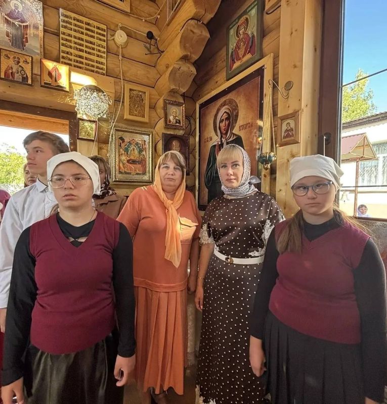 Инна Швенк: В Перевальской школе-интернате произошло знаменательное событие: состоялось торжественное освящение часовни, возведенной в честь праведного Симеона Богоприимца Инна Швенк: В Перевальской школе-интернате произошло знаменательное событие: состоялось торжественное освящение часовни, возведенной в честь праведного Симеона Богоприимца