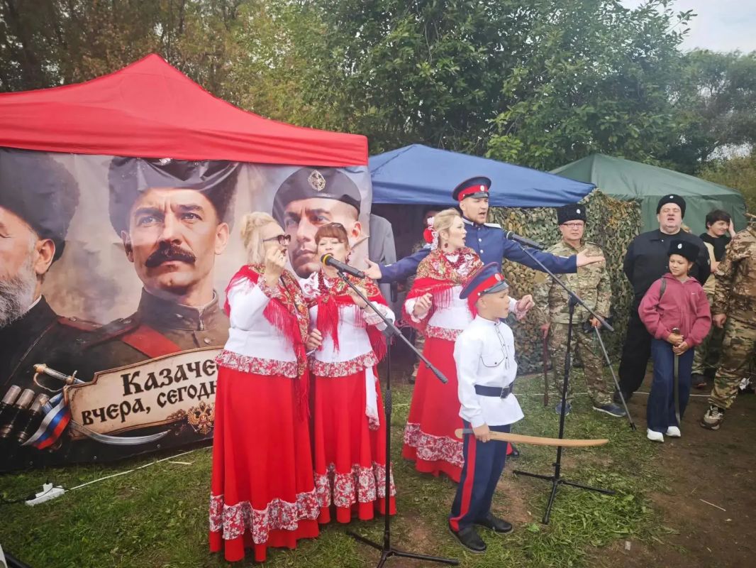 12 сентября 2026 года в Москве Станичное казачье общество «Станица Кременная» приняло участие в XII Международном фестивале «Казачья станица Москва», они представляли на этом грандиозном форуме Луганскую Народную Республику 12 сентября 2026 года в Москве Станичное казачье общество «Станица Кременная» приняло участие в XII Международном фестивале «Казачья станица Москва», они представляли на этом грандиозном форуме Луганскую Народную Республику