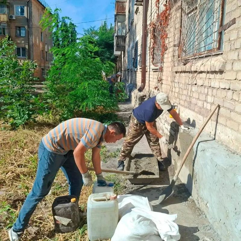 Специалисты из Калмыкии продолжают помогать Антрациту готовиться к зиме Специалисты из Калмыкии продолжают помогать Антрациту готовиться к зиме