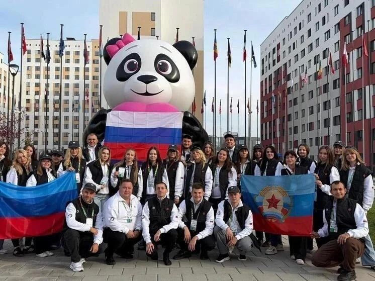 Дочь сотрудника УФСИН России по ЛНР принимает участие в Международном фестивале молодежи